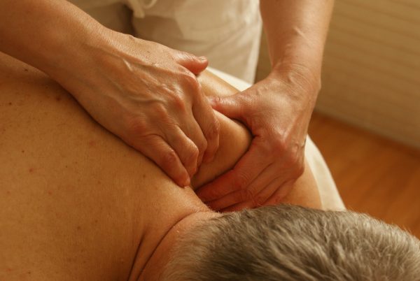 Rehab-massage hos HarmoniQA i Kalmar